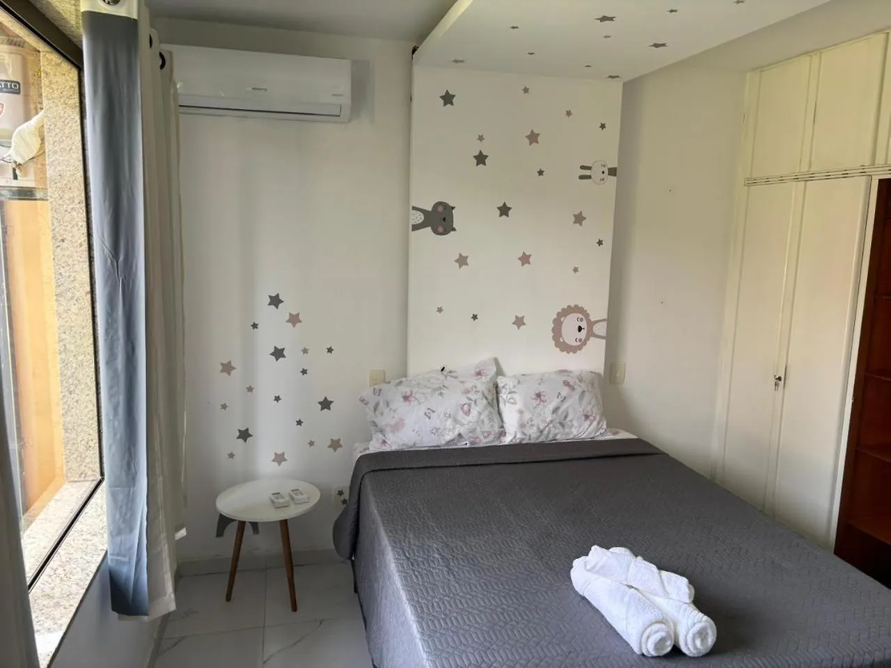 La Casa Amarela - Toda Novinha Cabo Frio 0*,  Brazil